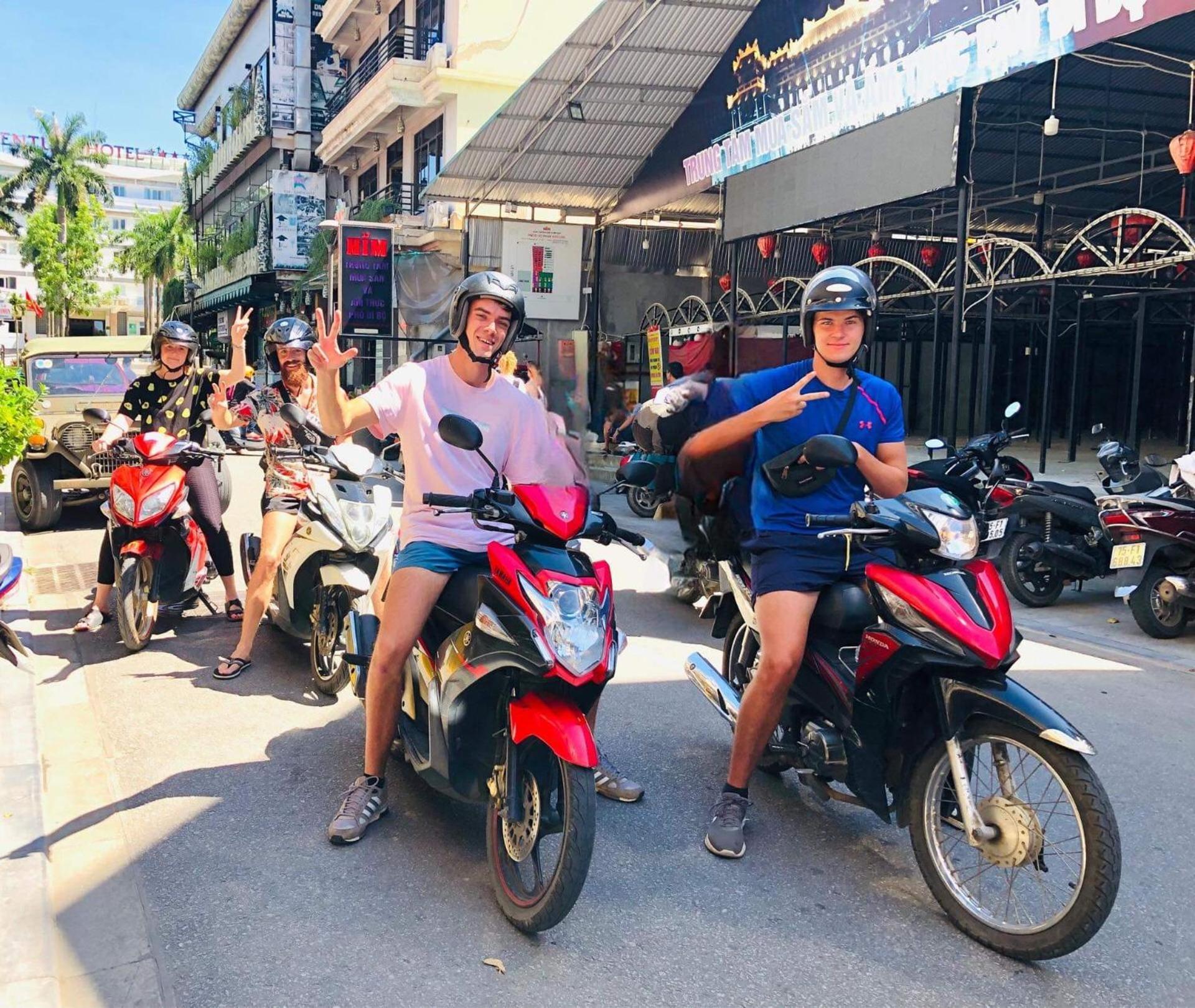 Lazy Cat Homestay - Motorbikes Rental & Tours Ha Giang Kültér fotó